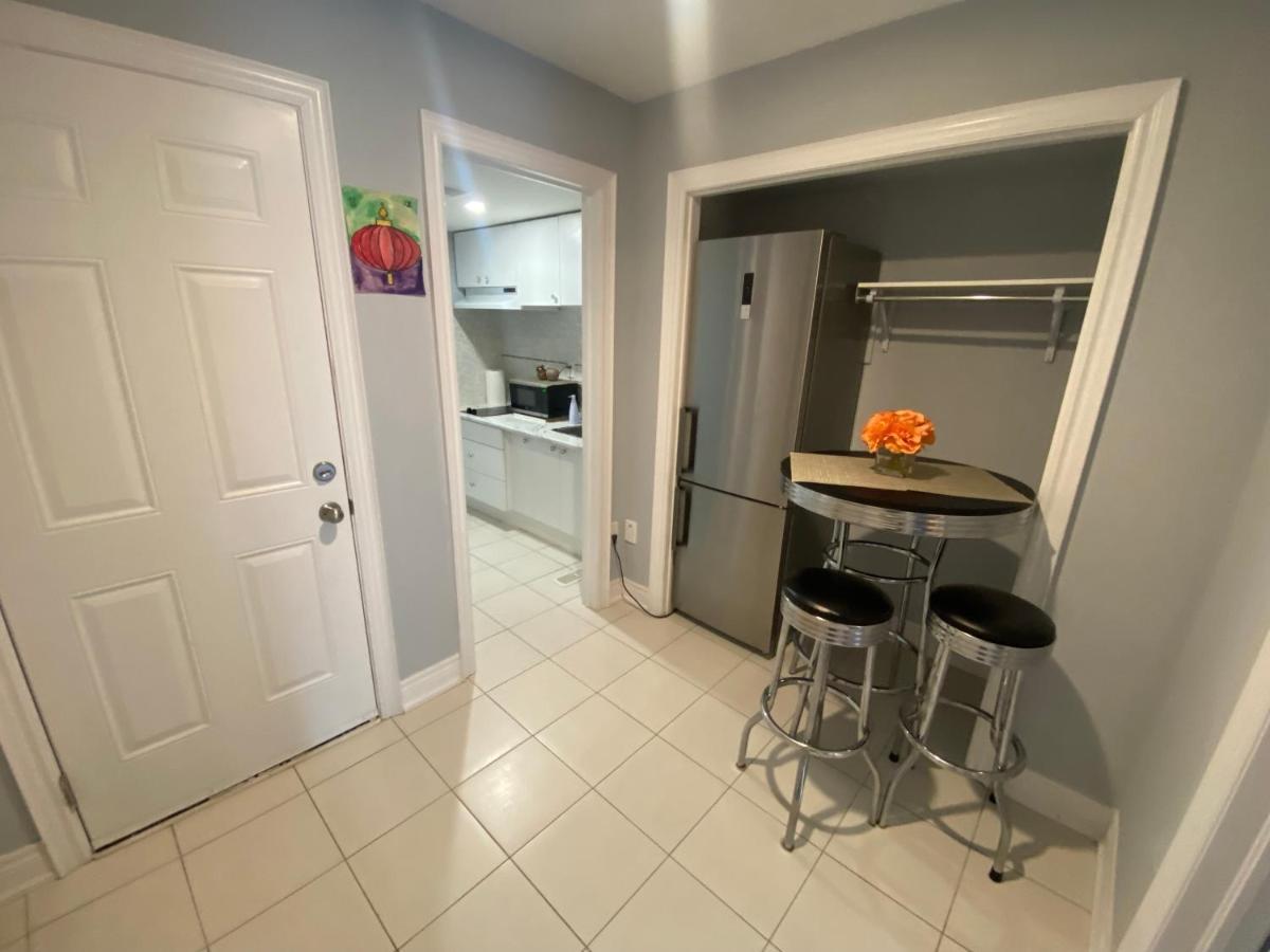 2 Bedroom With 2 Ensuites Unit In Ричмонд-Хилл Экстерьер фото