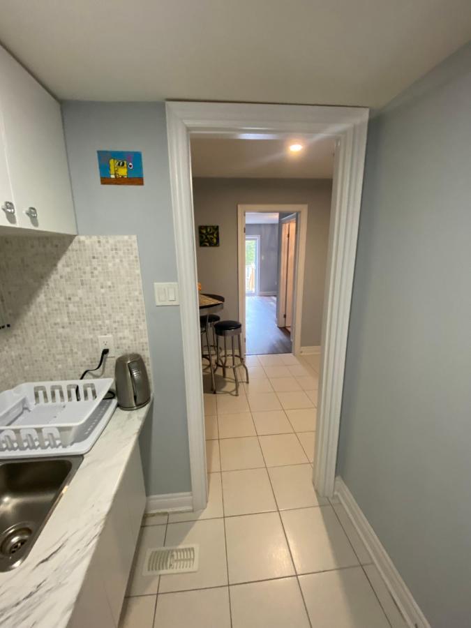 2 Bedroom With 2 Ensuites Unit In Ричмонд-Хилл Экстерьер фото