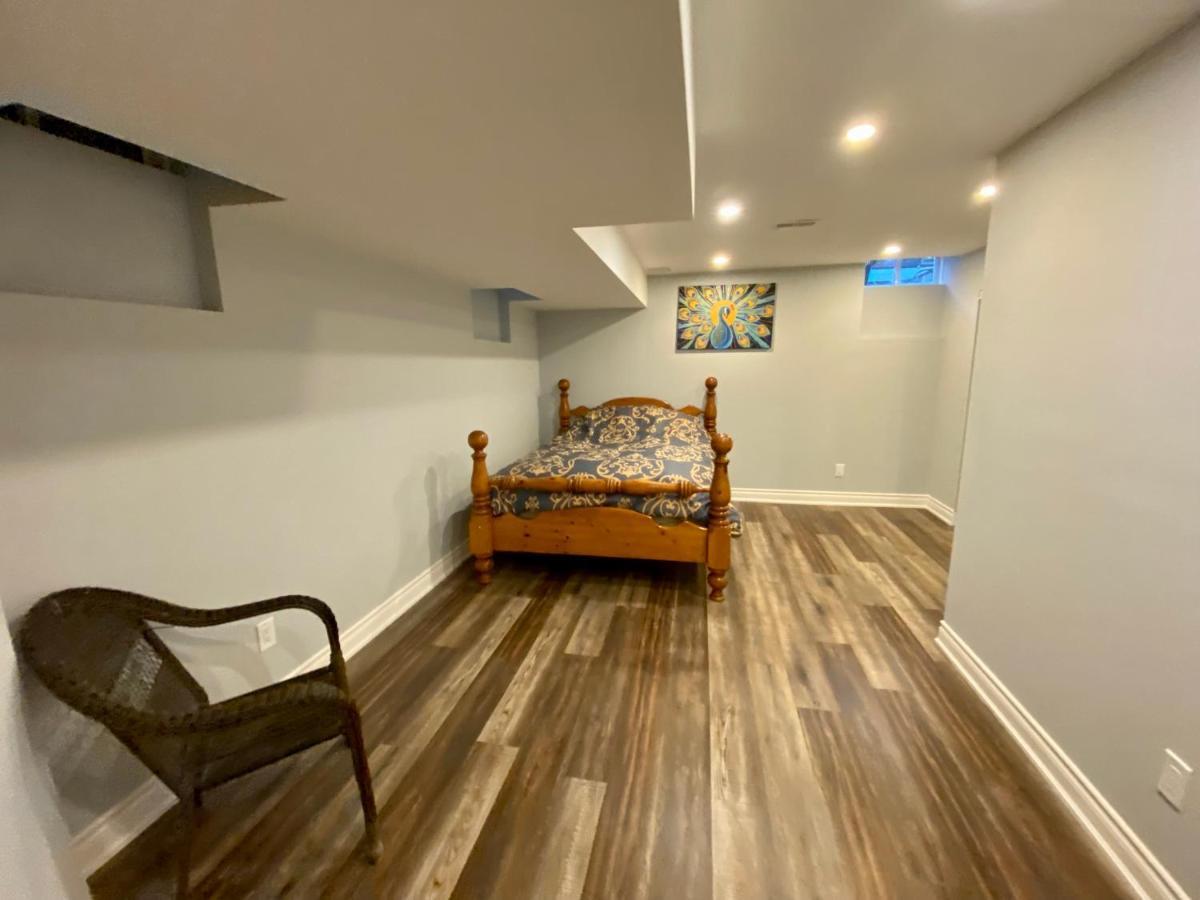 2 Bedroom With 2 Ensuites Unit In Ричмонд-Хилл Экстерьер фото